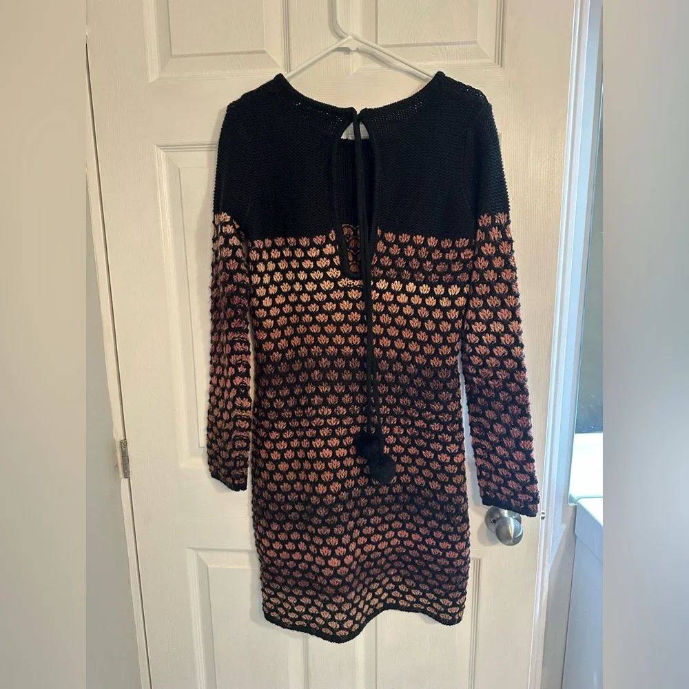 Vertigo Knit Long Sleeve Dress - Size L ptp18 - Picture 2 of 8
